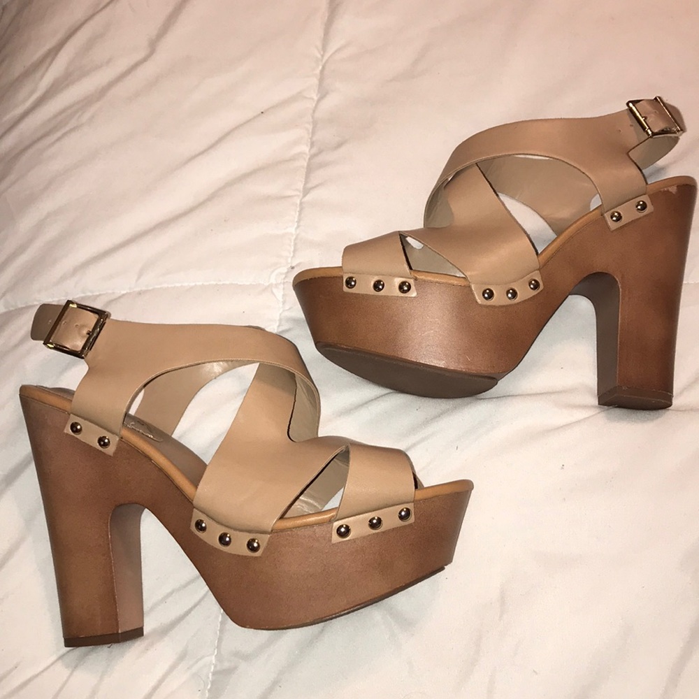 Nude Crossed Heels